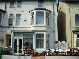 Beachside En Suite Holiday Flats Blackpool Lancashire On