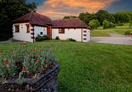 Old Dairy Cottage Spetisbury Dorset On Clickholidaycottages Co Uk